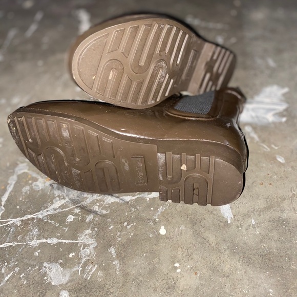 Brown rain boots - Picture 6 of 7